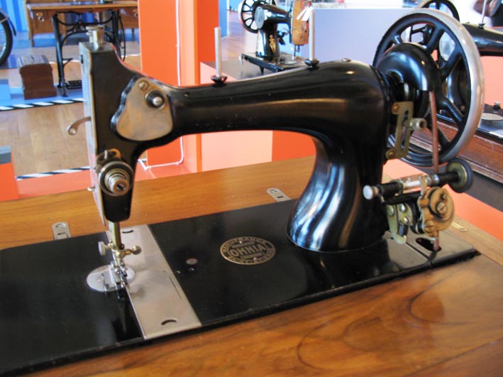 Machine A Coudre Omnia Manufrance Saint